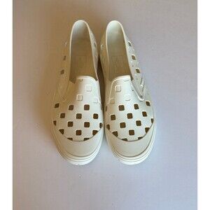 Vans slip on plastic TRK shoe in marshmallow women’s 11